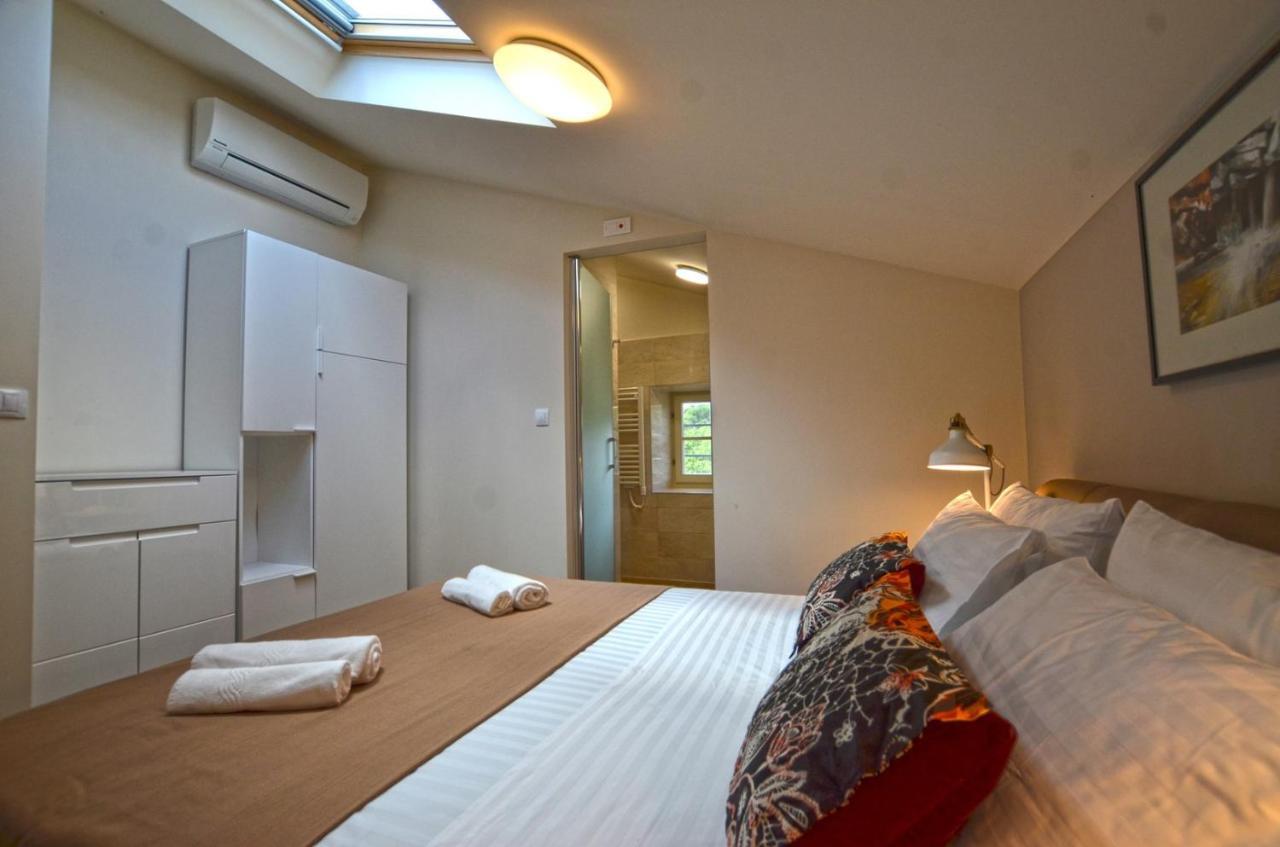 באלה App & Rooms Juraga מראה חיצוני תמונה