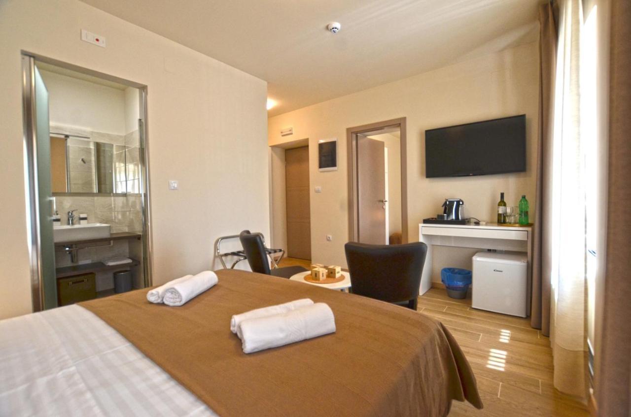 באלה App & Rooms Juraga מראה חיצוני תמונה