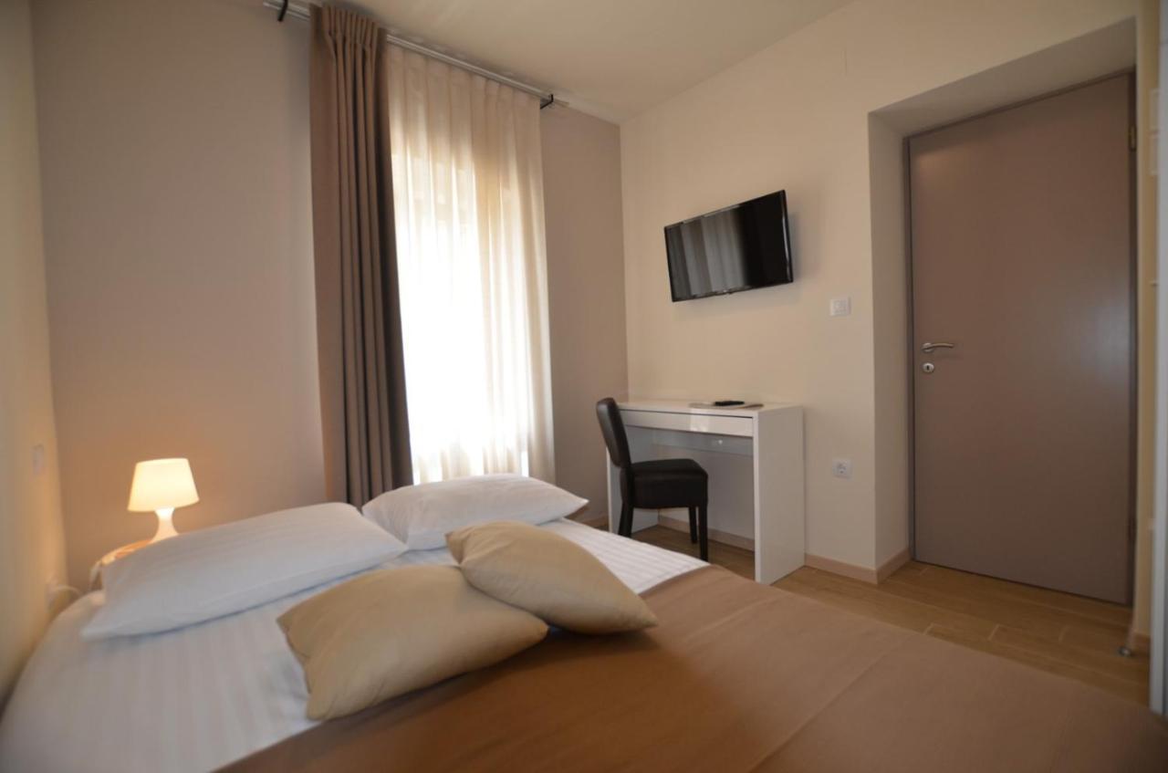 באלה App & Rooms Juraga מראה חיצוני תמונה