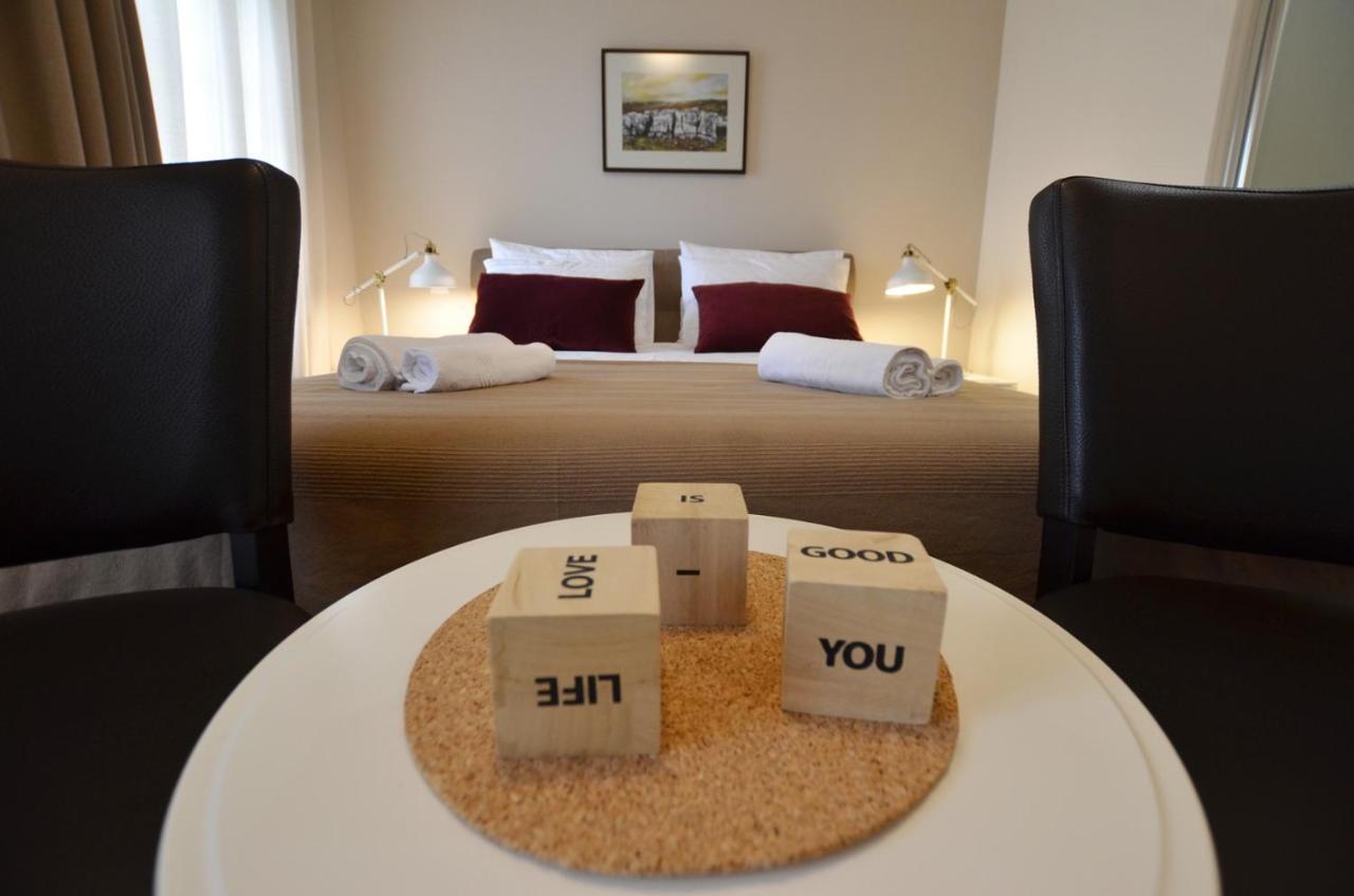באלה App & Rooms Juraga מראה חיצוני תמונה
